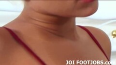Hot belles give footjobs and get their feet licked Thumb