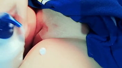 Kathasexyoficial UNA MADRASTRA SEXY QUE FOLLA CON SU HIJASTRO CUANDO EL ESPOSO NO EST&Aacute_ EN CASA,ESTA MADRASTRA COMPARTE LA CAMA Y RECIBE UNA BUENA COGIDA UN MA&Ntilde_ANERO PLENO ,SEXO REAL CASERO AMATEUR Thumb