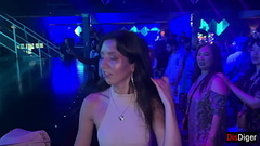 Horny girl agreed to sex in a nightclub in the toilet Thumb