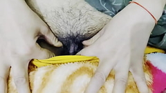Simran shows her pussy on camera Thumb