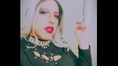 Sexy beautiful American, smoking fetish goddess Marilyn Loversmoke Thumb