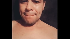 El ingeniero invitando a sentarse en la reata Thumb