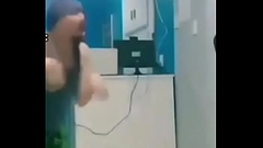 BLUEZAO GEMENDO GOSTOSO IMITANDO DINOSSAURO Thumb