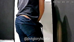 O CARA H&Eacute_TERO VEIO GOZAR NO GLORYHOLE E ACABOU ME DEDADA (COMPLETO NO RED) Thumb