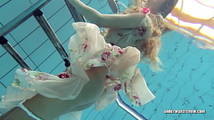 Hot babe Lucy swims nude Thumb