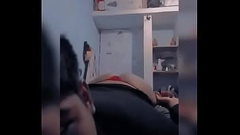 Mostrando mis nalgas con mi tanga rojita Thumb