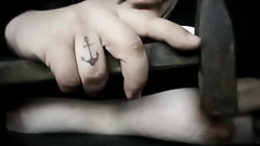 Martello sulle tette Thumb