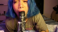 Chica friki se mete toda tu verga a la boca Thumb
