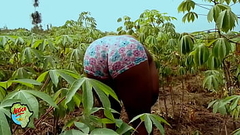 Just by the stream, I escaped my fans to have my pussy fingered till I squirt Thumb