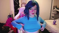 Trans girl flashes her tits Thumb