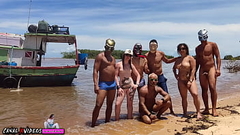 ORGIA PASSEIO EM BARCO COM ELIANE FURACAO ACABANA MAIOR SURUBA COM 5 PESCADORES LOUCOS POR BUCETAS - MARCIO BAIANO OFFICIAL - **COMPLETO NO RED** Thumb