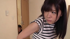https://bit.ly/3IkIXT4　尻ブラを魅せつけ誘惑してくる美尻女がエロすぎて&hellip_　自分のお尻の形が気になり、ヒップアップ用の補正下着を着ているところを覗かれ、その視線に気付き&hellip_【パート2】 Thumb