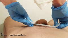 Esthetician gets paid for a handjob after waxing Thumb