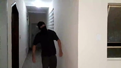 O SERIAL FUCKER escapou do presidio e ARROMBOU A PORTA DOS FUNDOS ! Manuh Cortez Especial de Halloween ASSISTA imagem de alta qualidade EM FULL HD 1080p no Xvideos RED Thumb