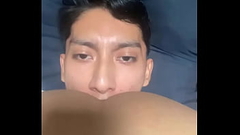 Puto pasivo Culon se sienta en mi cara para mamarle el culo Thumb
