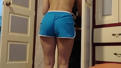 She strips naked in the bathroom and a very whore provokes to fuck her Thumb