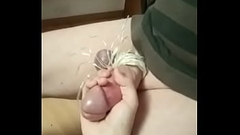 Chico joven juega con mi verga Thumb