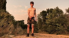Teenager Jerking off his 9 inches / Huge Veiny Cock / Hot Thumb
