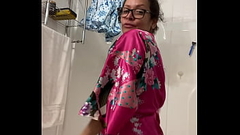 Anna Mature Mature latina dancing in her robe, subscribe to my to see the big reveal .com/annamariamaturelatina Thumb