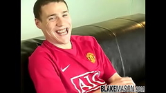 Handsome young Brit masturbates and cums after an interview Thumb