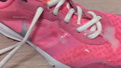 Fuck my friend'_s hot sneaker Thumb