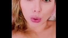 Solteira e querendo mamar... me segue em @bolivianamimi... instagram @boliviana.mimioficial ... t. @boliviana.mimi ... twitter @squirtbabymimi .... youtube: mimi boliviana Thumb