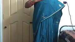 बड़े बड़े काले चूचे वाली लड़की ऑनलाइन दोस्त के सामने Thumb