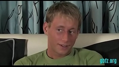 Homosexual twink sucks knob Thumb
