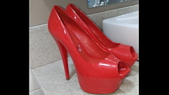 Peep toe novo da namorada! Schutz vermelho! Tes&atilde_o, mais lindo que j&aacute_ gozei!!! Thumb
