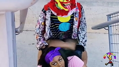 Juicy Tee Gets Fucked by Gibby The Clown on A Busy Highway During Rush Hour Thumb